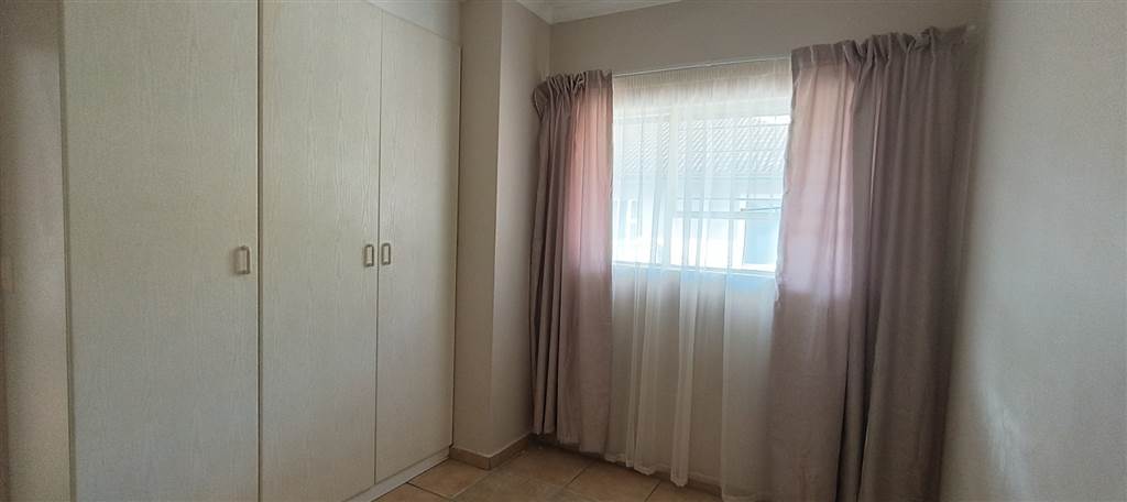 2 Bed Apartment in Nelspruit Central photo number 15