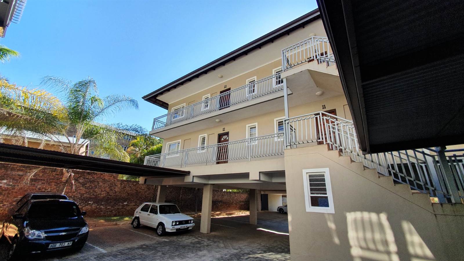 2 Bed Apartment in Nelspruit Central photo number 2