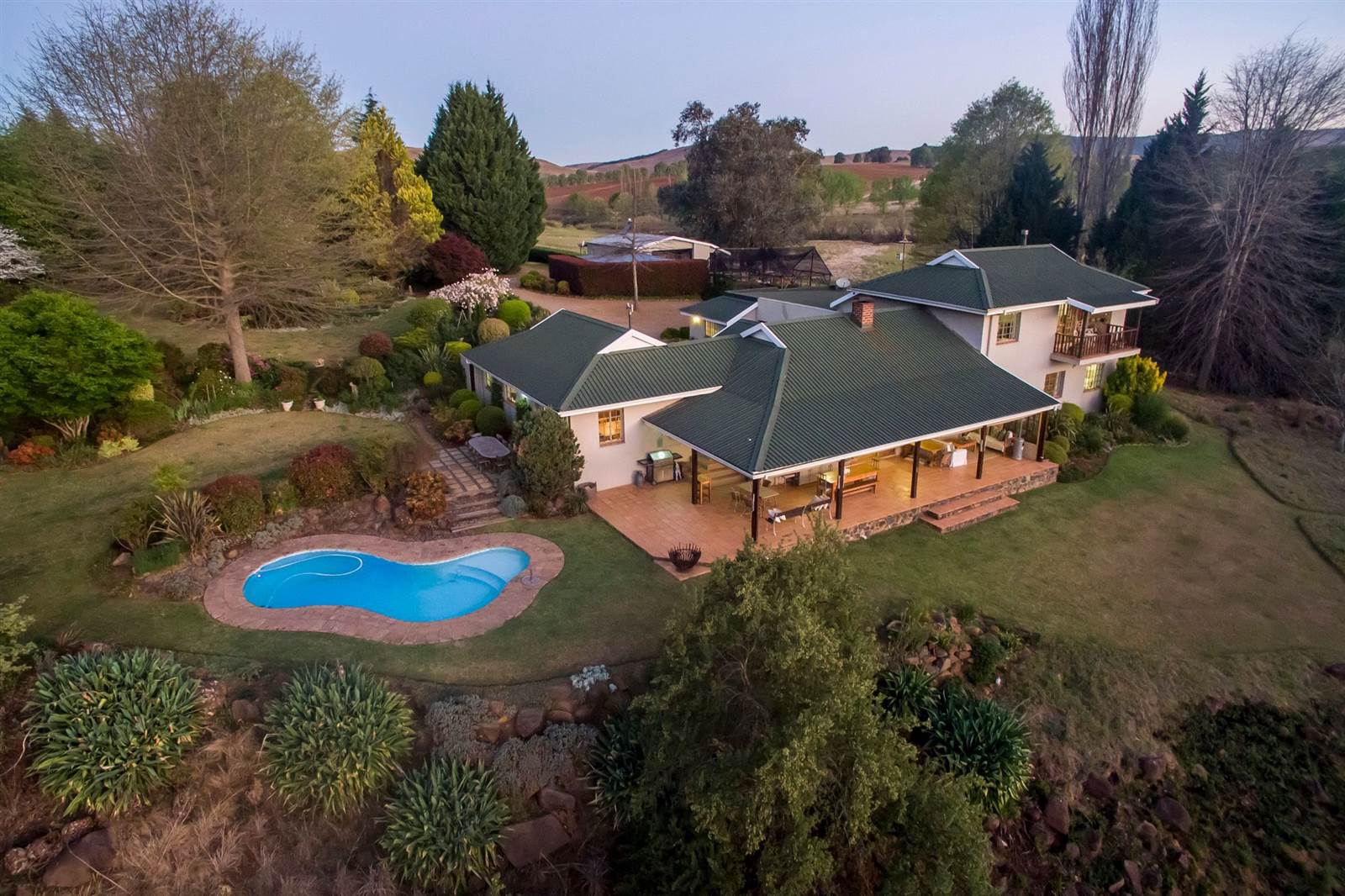 6 Bed House in Underberg photo number 2