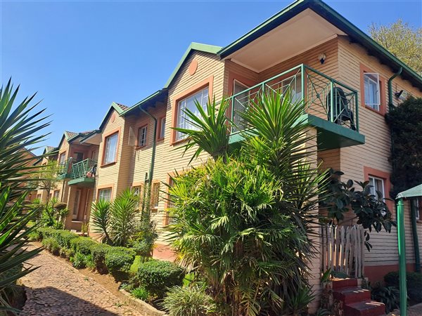 2 Bed Townhouse in Alberton