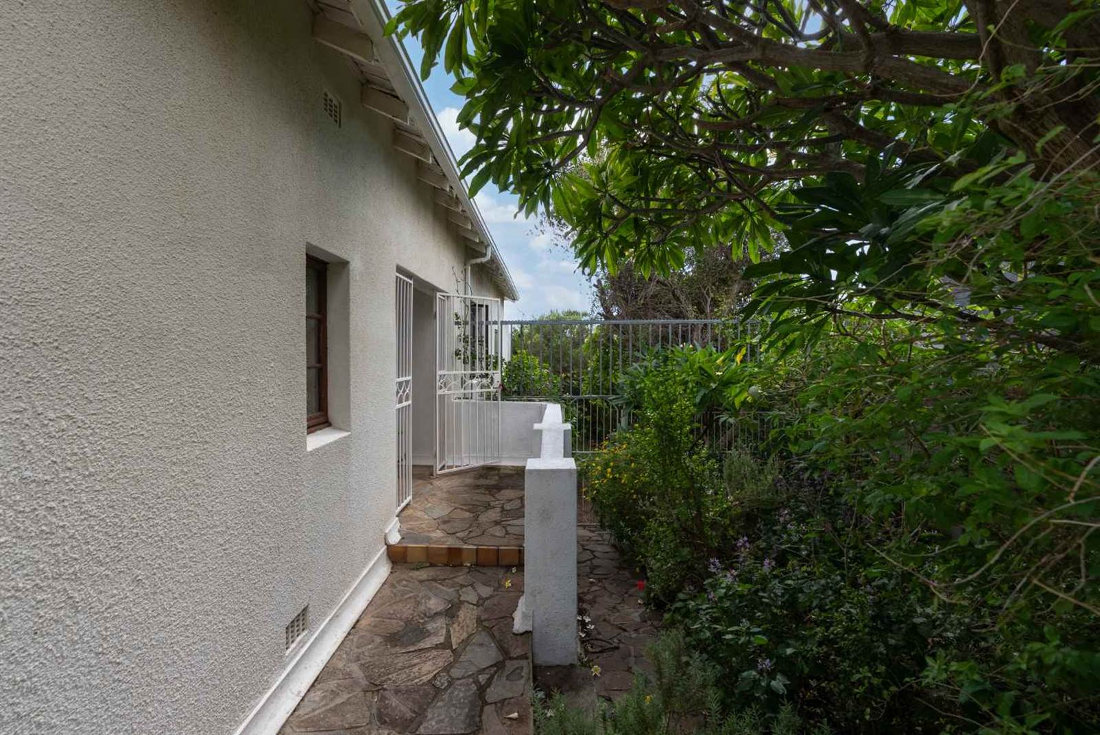 3 Bed House in Vredehoek photo number 29