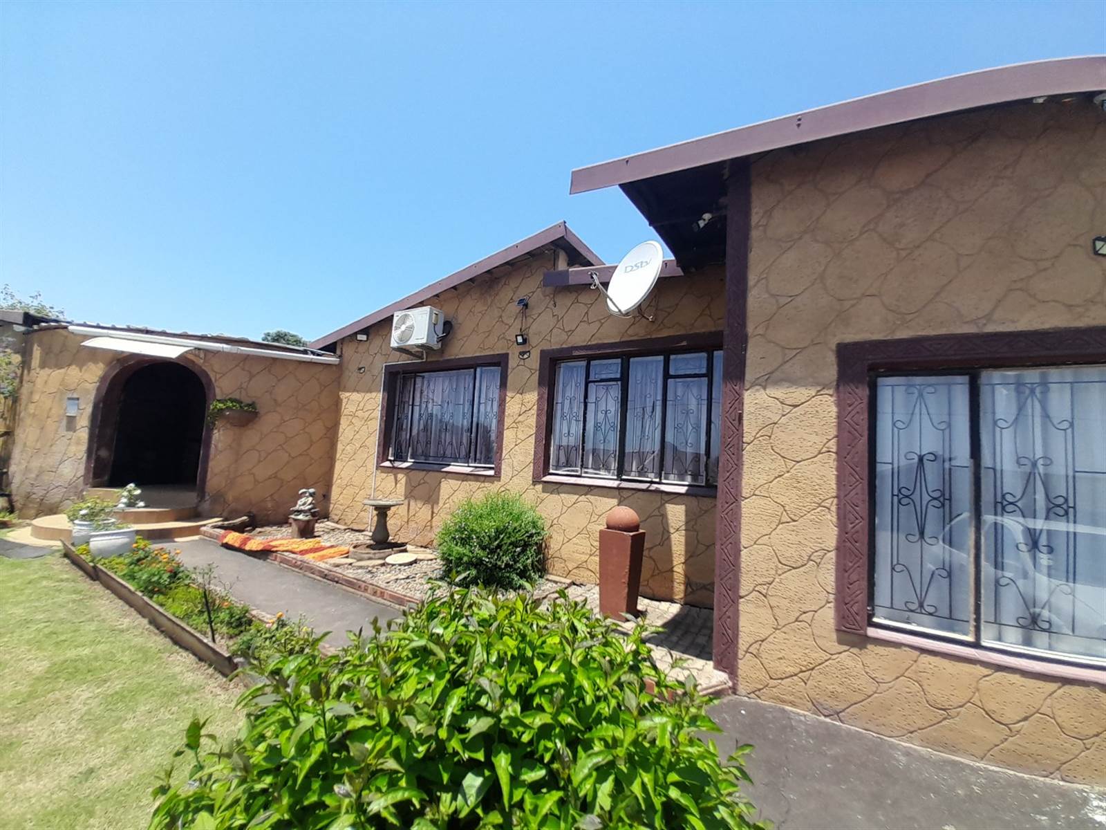 5 Bed House in Howick West photo number 4
