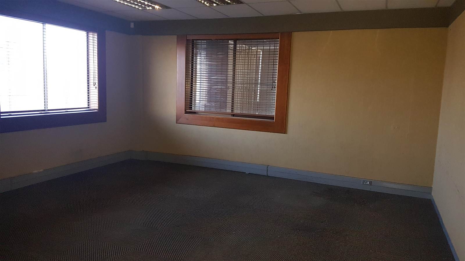 114  m² Commercial space in Bellville Central photo number 5