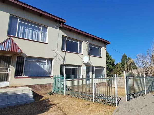 3 Bedroom Townhouse 3 Bedroom Townhouse