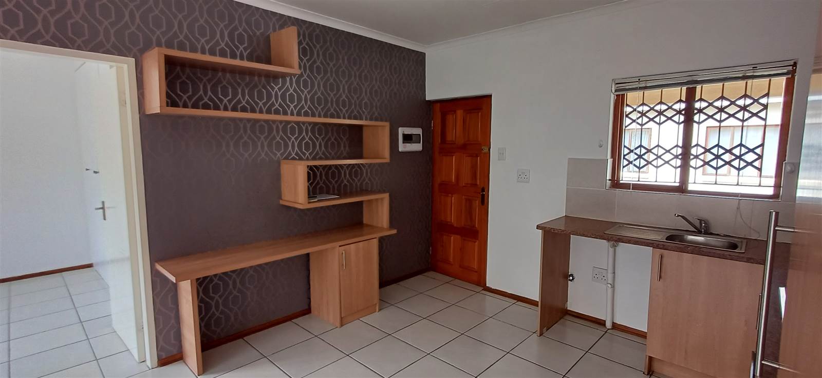 1 Bed Apartment in Hesteapark photo number 7