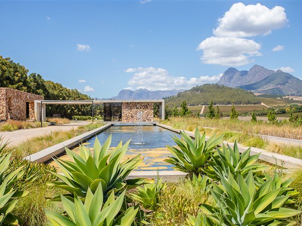 960 m² Land available in Stellenbosch Central