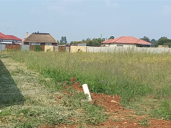 619 m² Land available in Riversdale