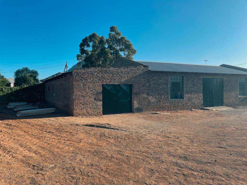 343  m² Commercial space in Graaff Reinet photo number 9