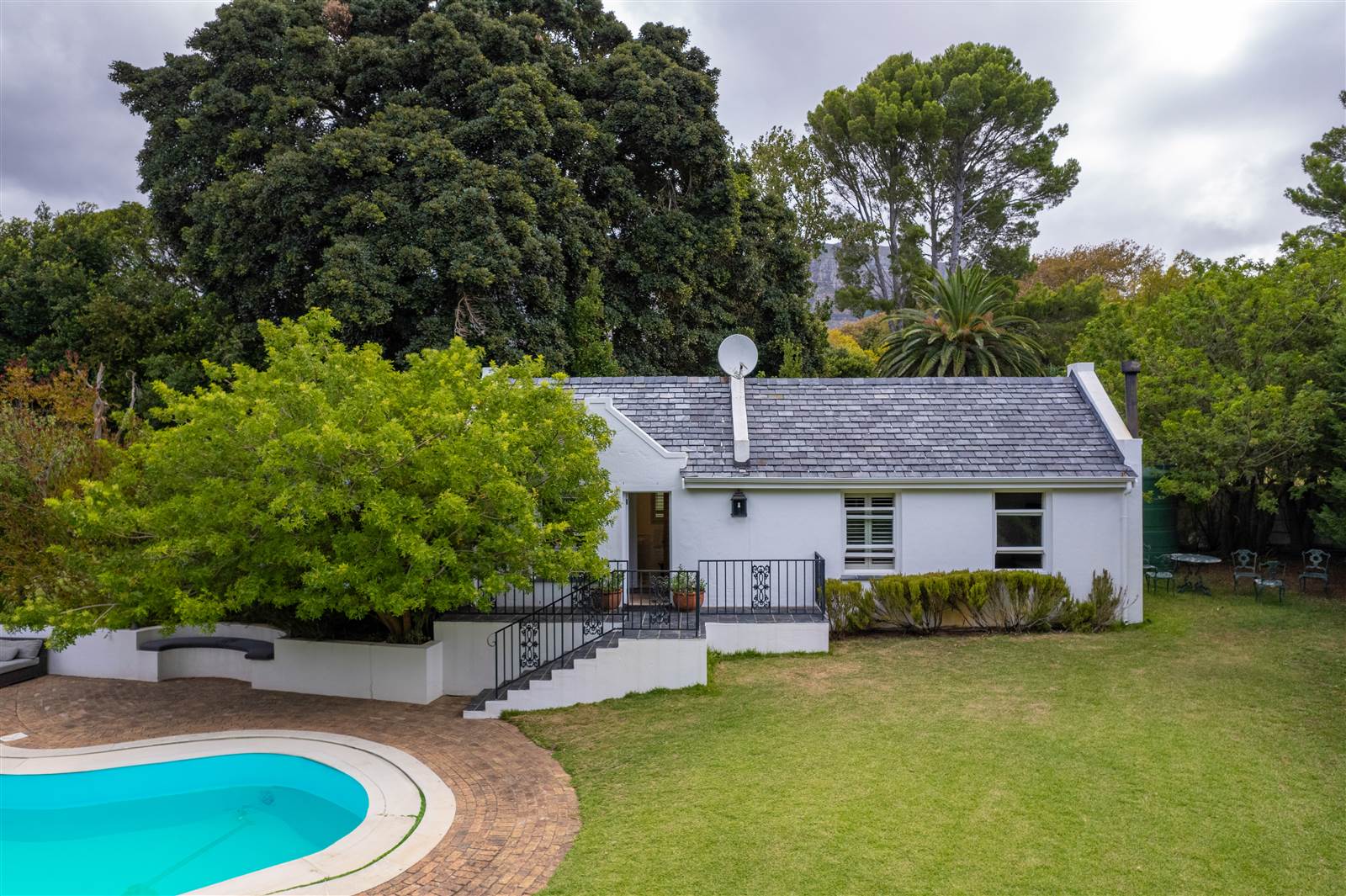 4 Bed House in Constantia photo number 28