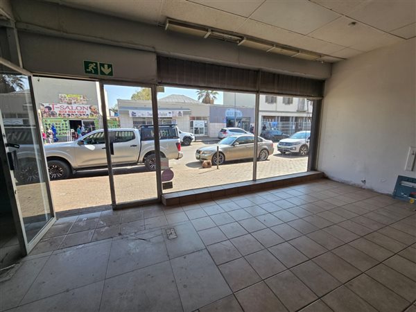 500 m² Commercial space 500 m² Commercial space