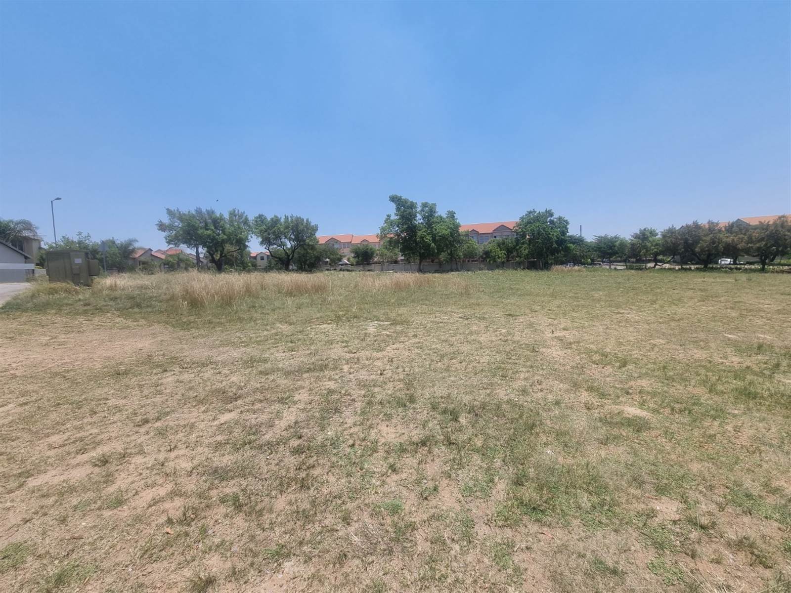 2995 m² Land available in Kosmosdal photo number 2