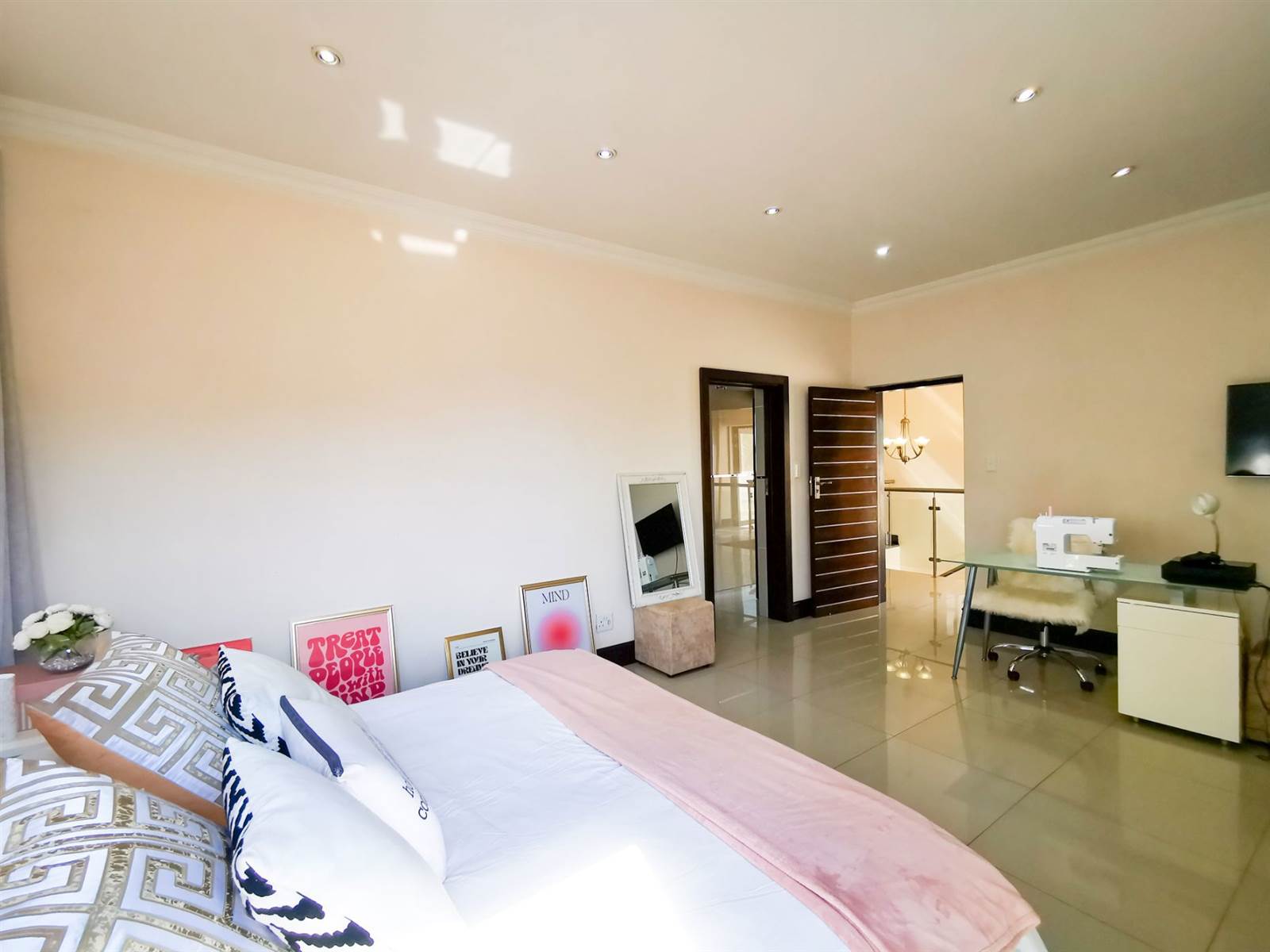 5 Bed House in Zambezi Country Estate photo number 27