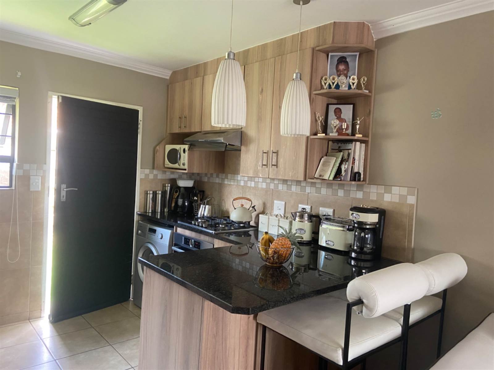 3 Bed Townhouse in Rooihuiskraal photo number 5