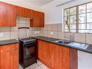 3 Bed Apartment in Benoni South