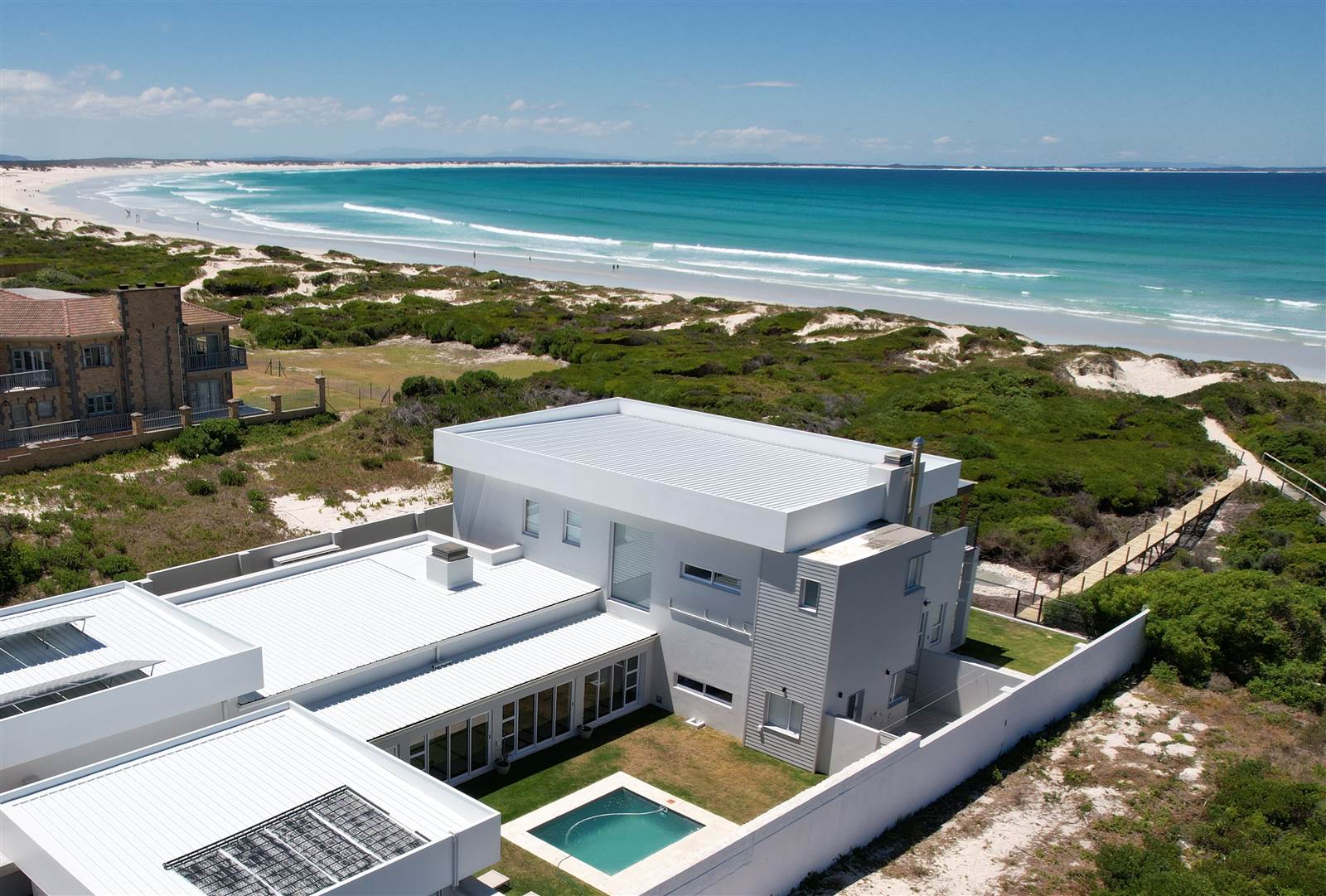 6 Bed House in Struisbaai photo number 6