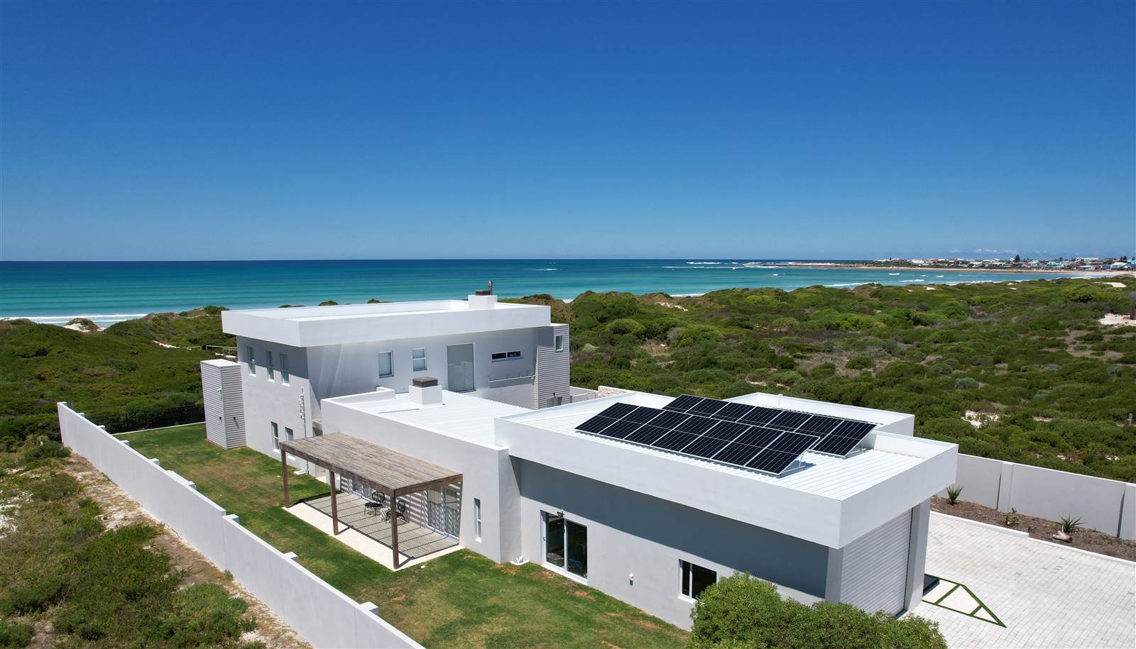 6 Bed House in Struisbaai photo number 4