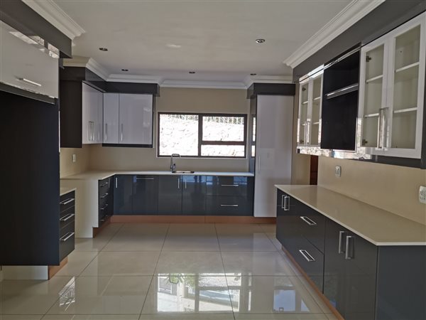 5 Bed House in Bedfordview
