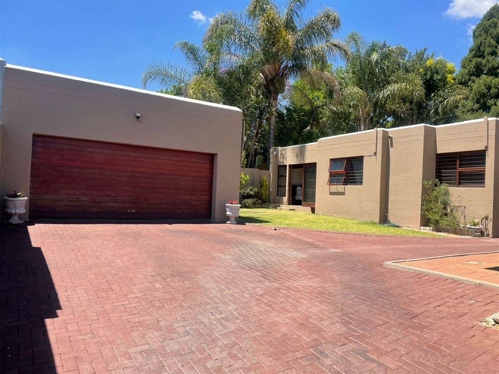 4 Bed House for sale in Sunninghill T4647943 Private Property