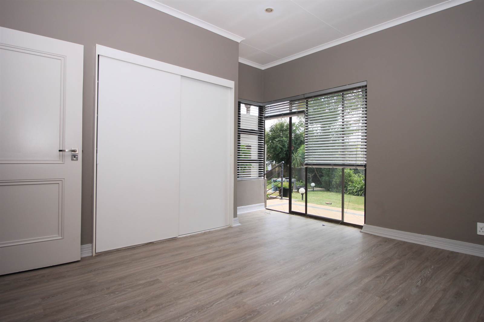 4 Bed House in Fourways Gardens photo number 27