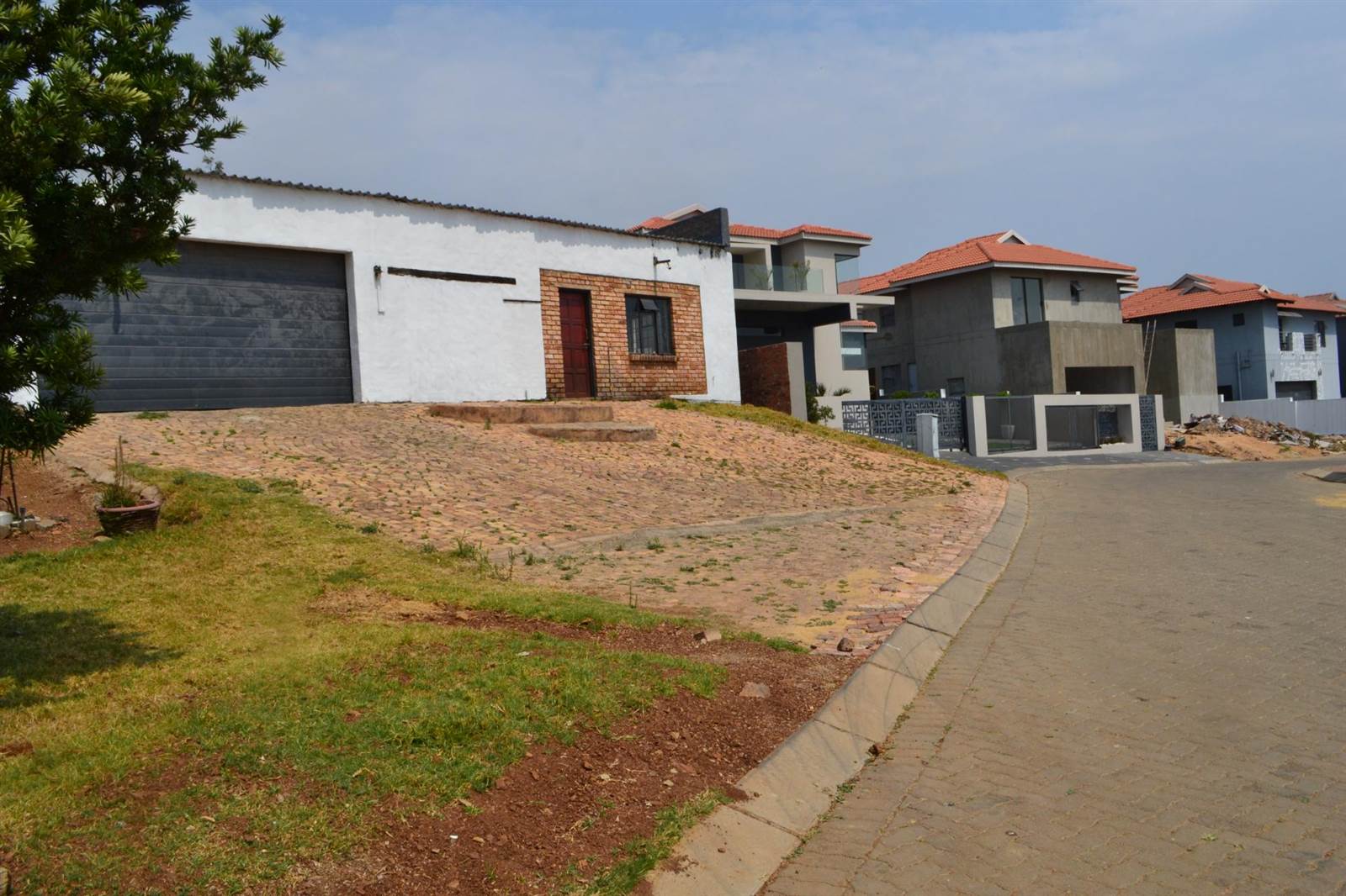1500 m² Land available in Ruimsig photo number 1