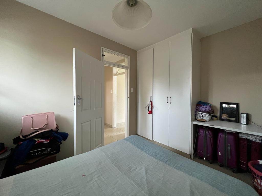 2 Bed Apartment in Morningside photo number 16