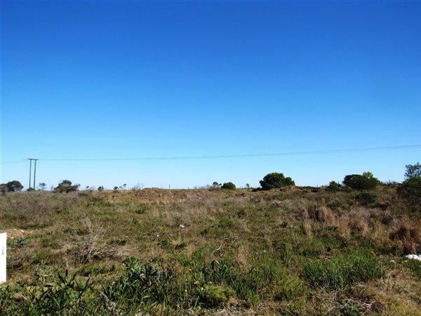 816 m² Land available in C Place