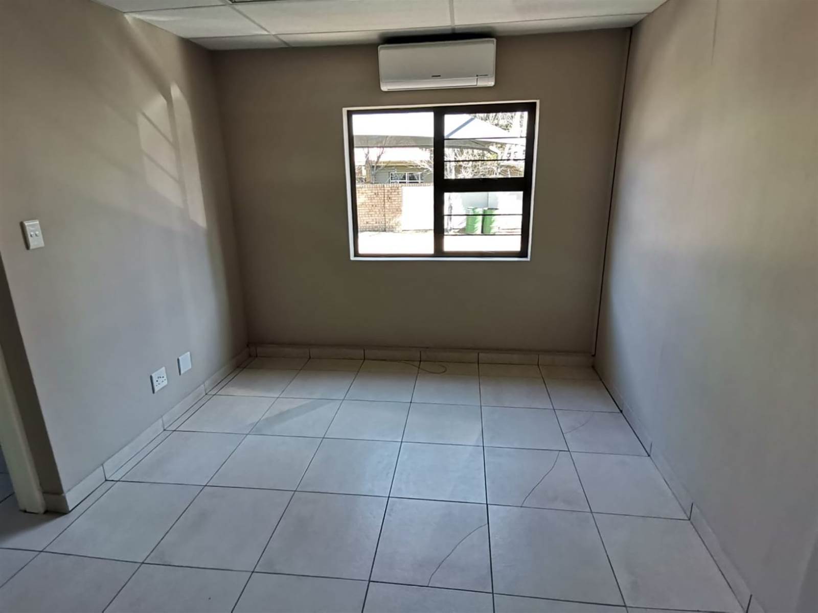 158  m² Commercial space in Secunda photo number 10