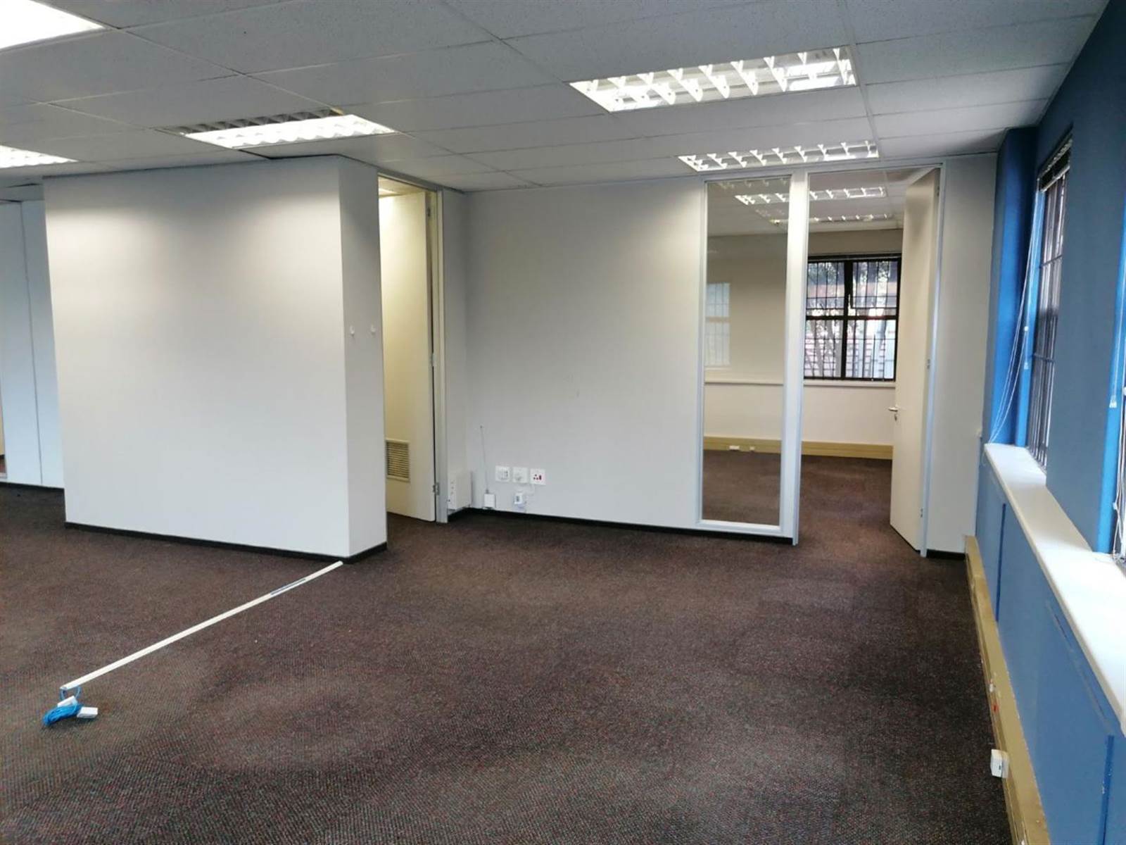 408  m² Commercial space in Bryanston photo number 16