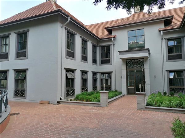 408  m² Commercial space in Bryanston