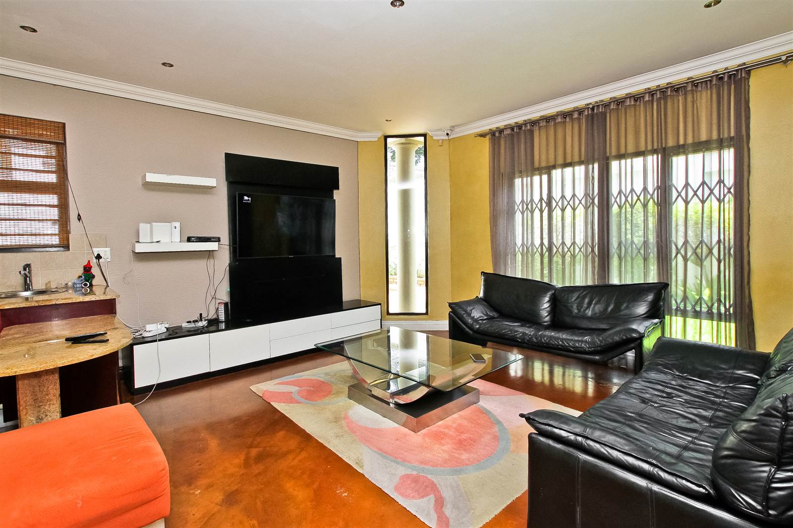 3 Bed House in Bryanston photo number 3