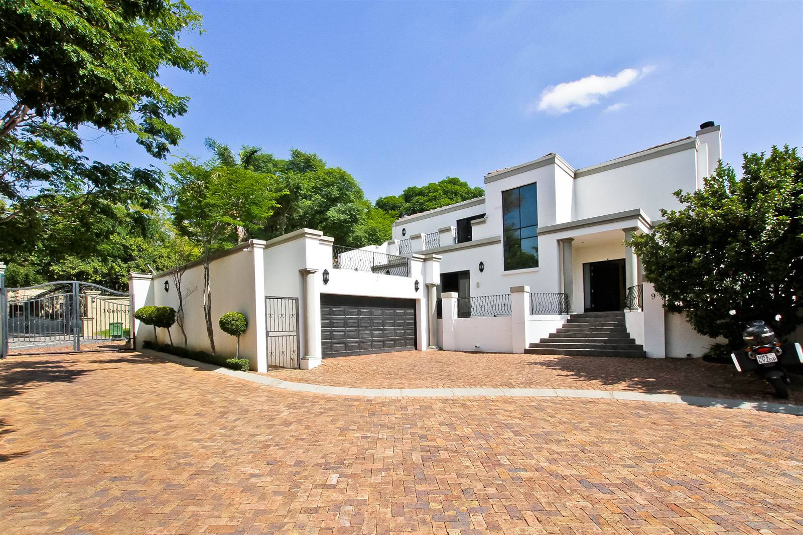 3 Bed House in Bryanston photo number 1