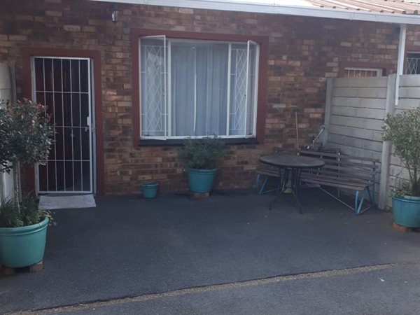 1 Bedroom Garden Cottage 1 Bedroom Garden Cottage