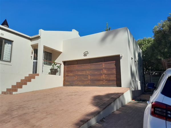 3 Bedroom House 3 Bedroom House