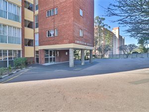 2 Bed Apartment in Pinetown Central