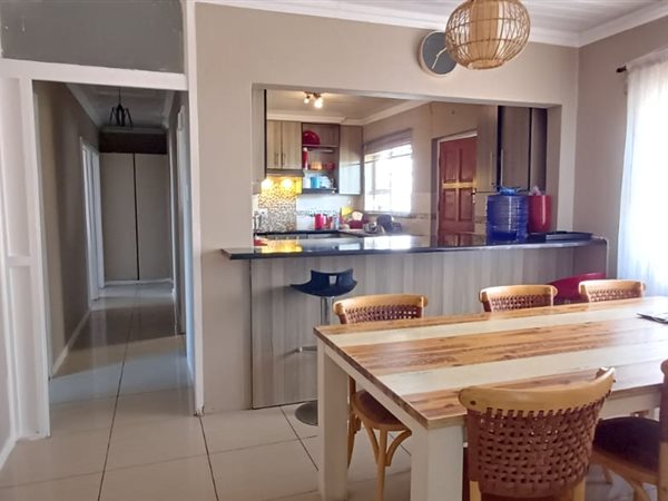 3 Bedroom House 3 Bedroom House