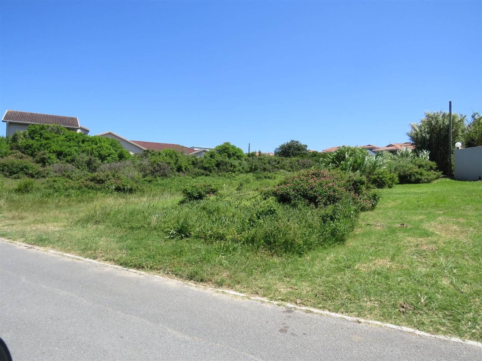 805 m² Land available in Emerald Heights photo number 1