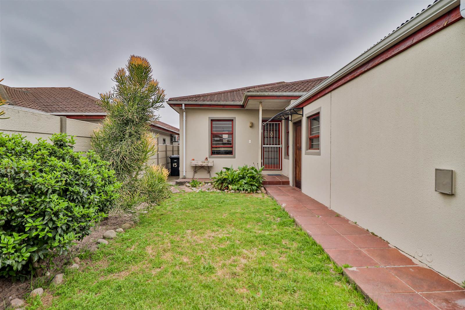 3 Bed Townhouse in Brackenfell Central photo number 5