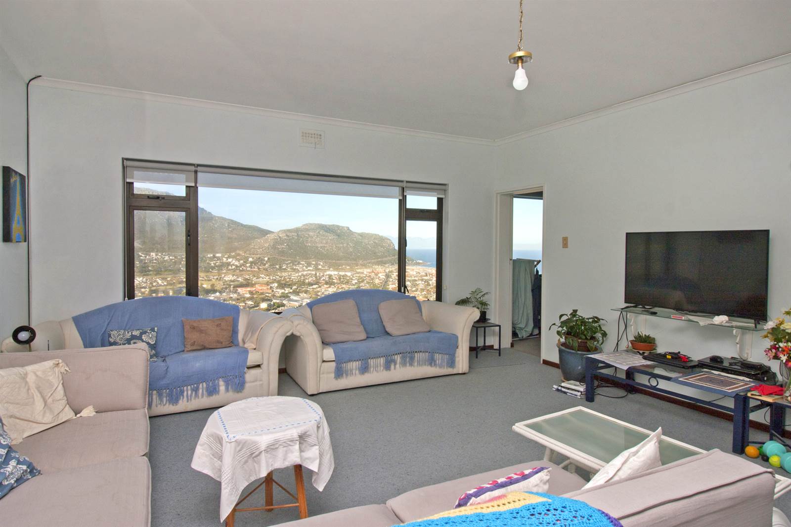 3 Bed Apartment in Fish Hoek photo number 3