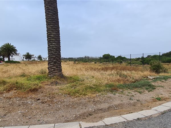 332 m² Land