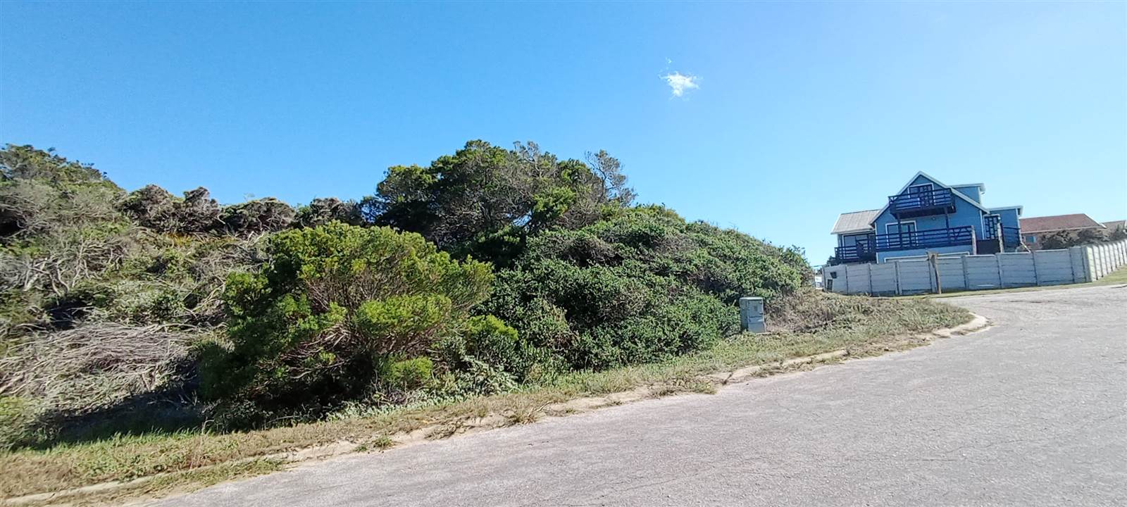 688 m² Land available in Paradise Beach photo number 5
