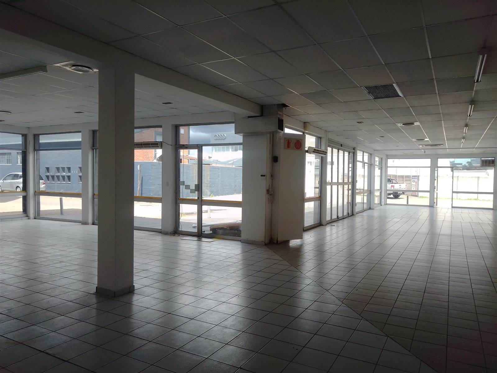 398  m² Commercial space in Pinetown Central photo number 5