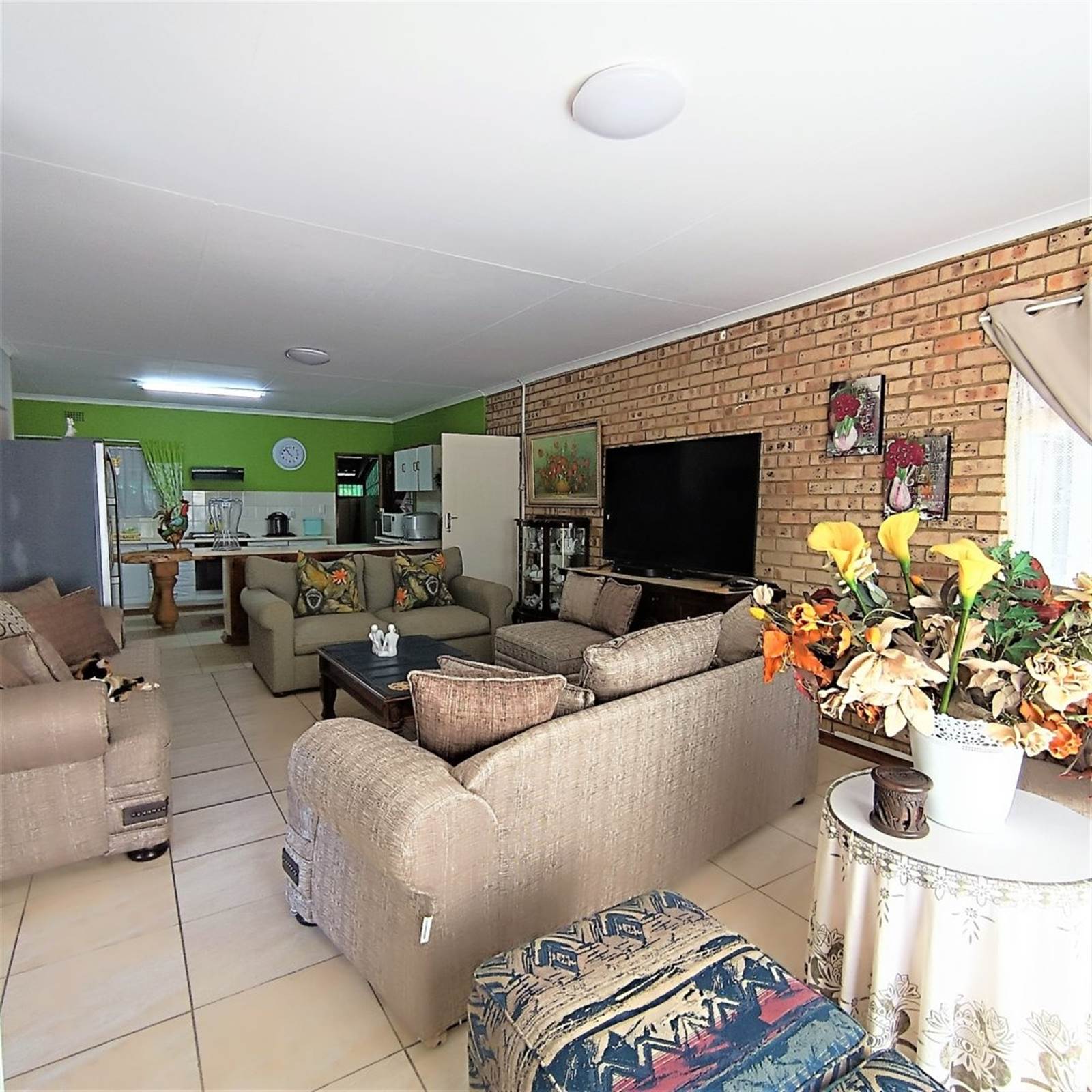 2 Bed Townhouse in Parys photo number 26