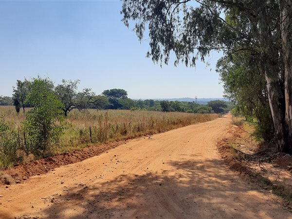 1 ha Land available in Derdepoort