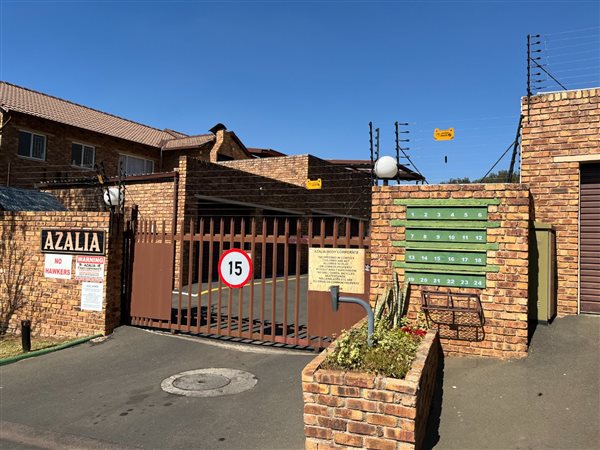 3 Bedroom Townhouse 3 Bedroom Townhouse
