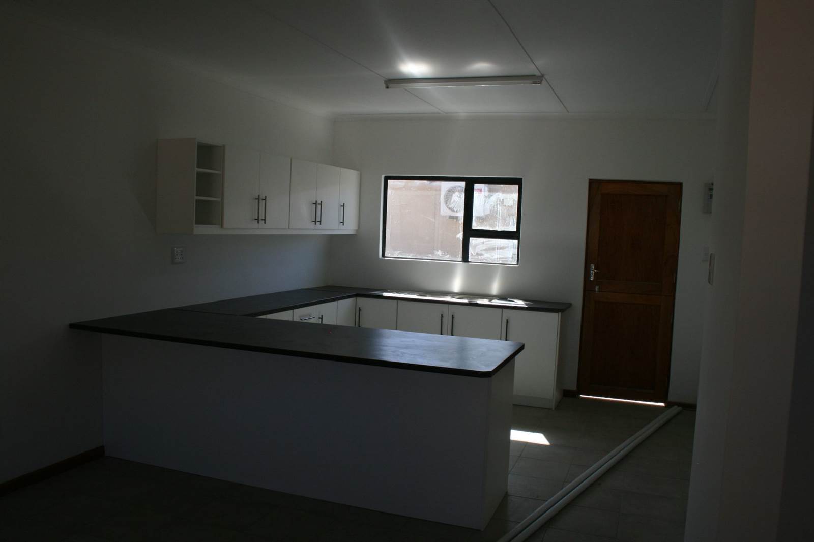 2 Bed House in Springbok photo number 3