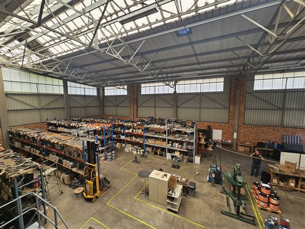 675  m² Industrial space