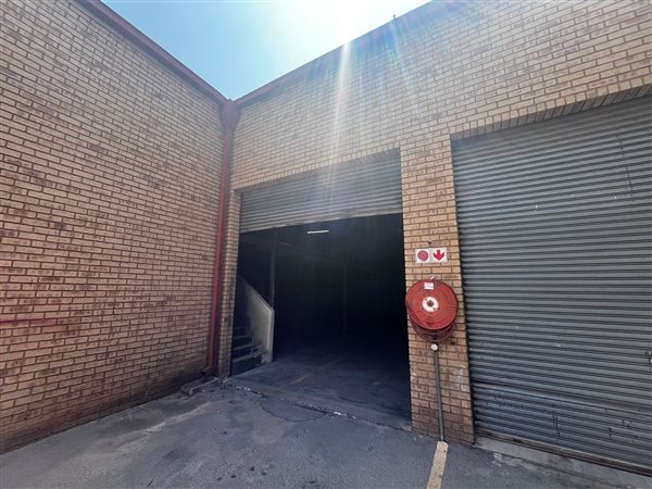 268  m² Industrial space