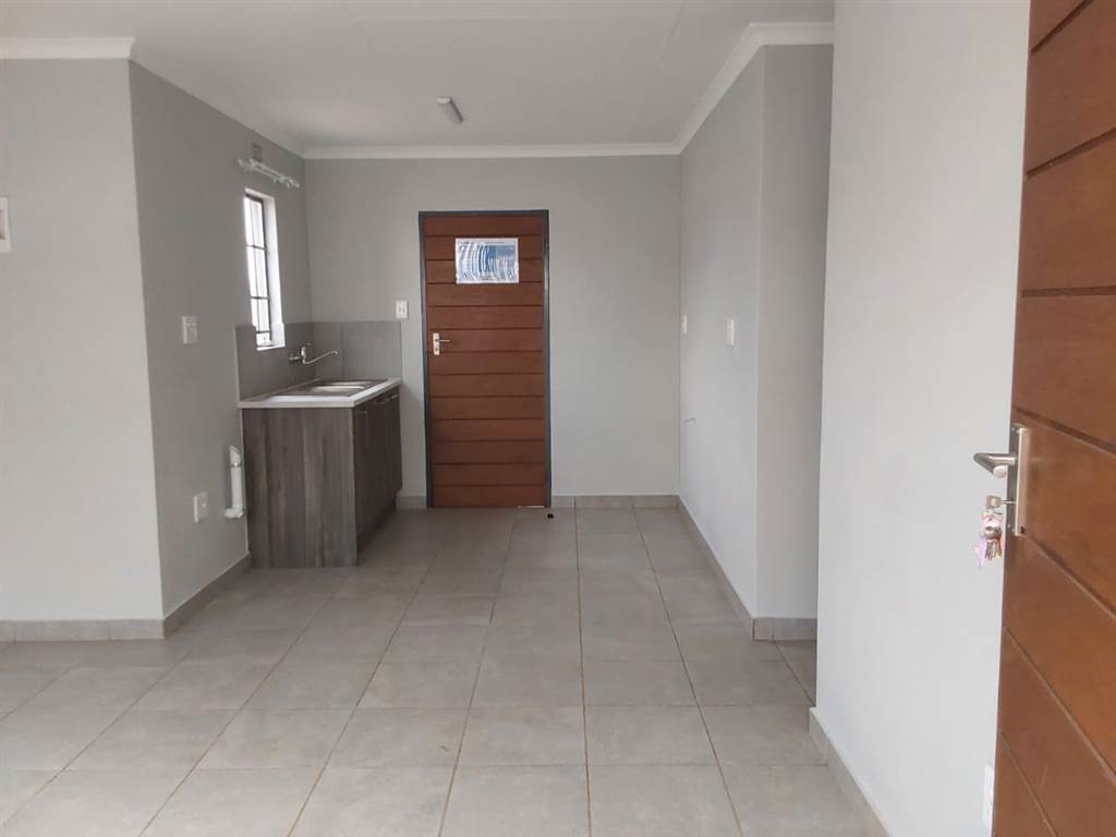3 Bed House in Boksburg Central photo number 2
