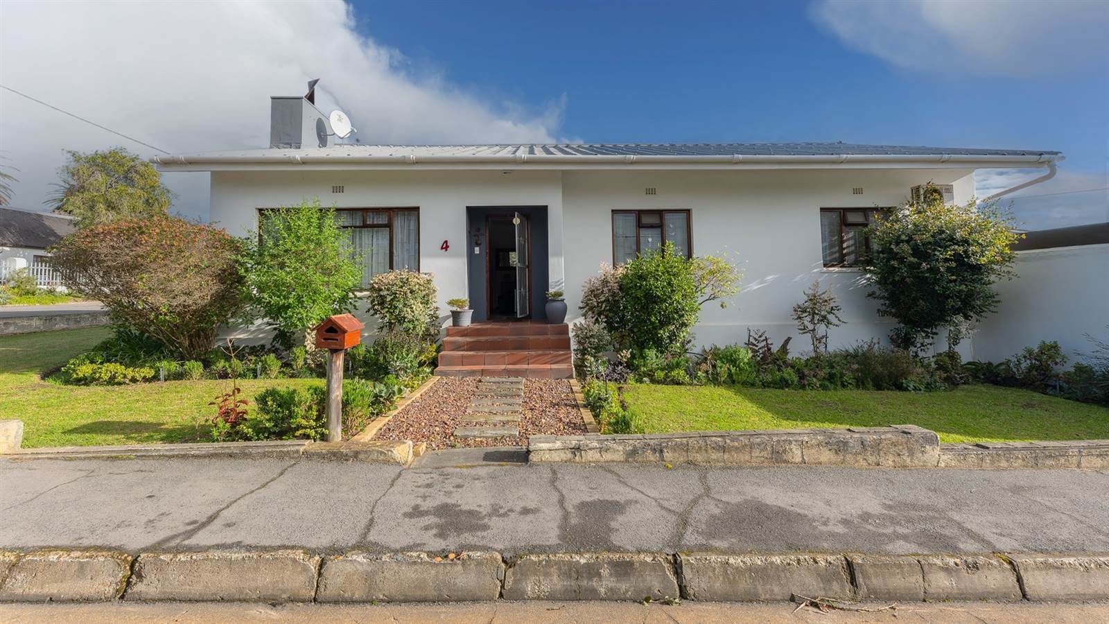 4 Bed House in Bredasdorp photo number 24