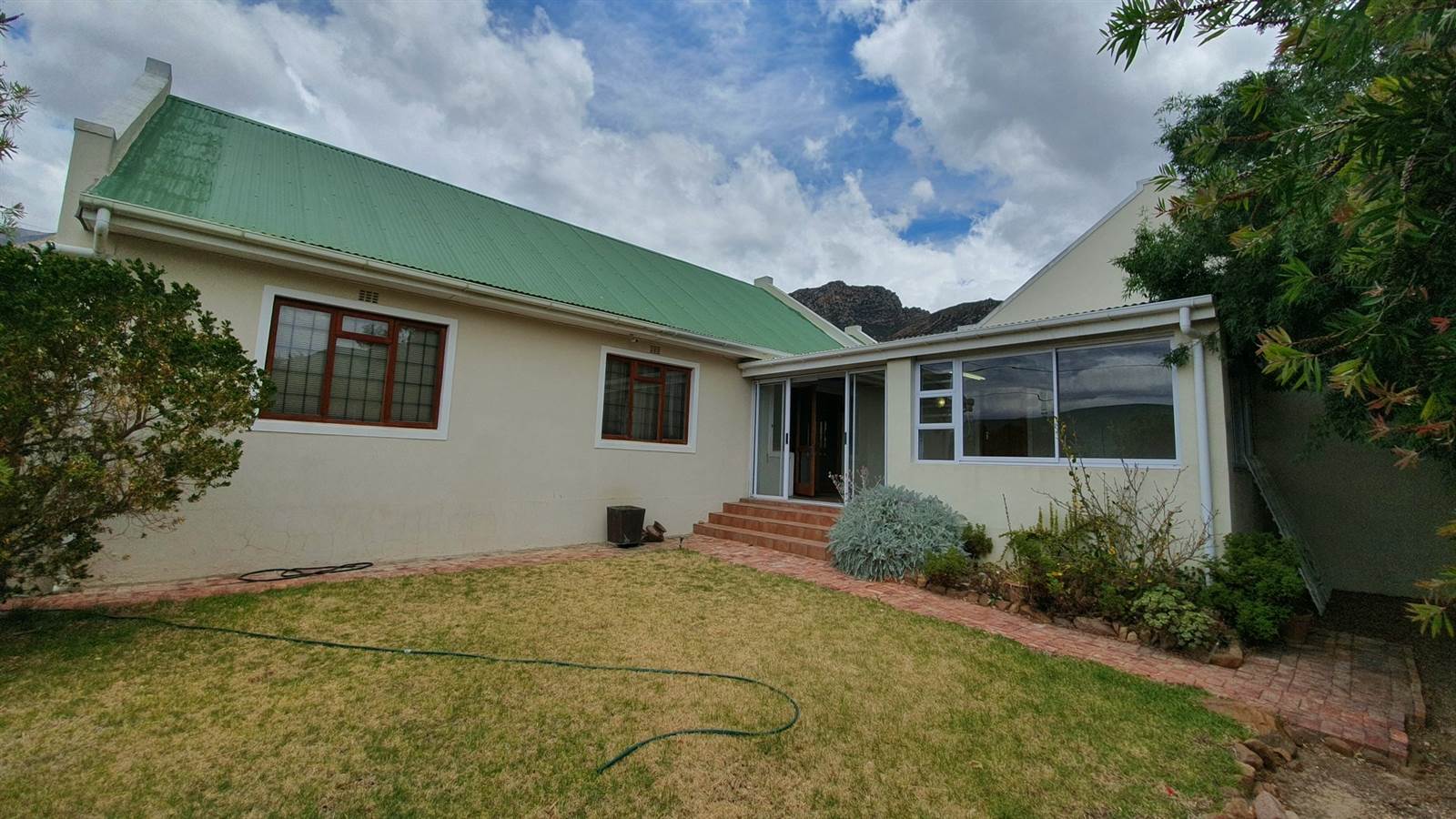 3 Bed House in Montagu photo number 21